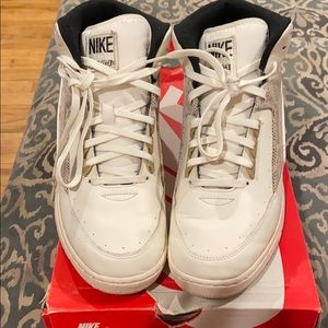 NIKE AIR PYTHON SNEAKERS SIZE 10.5